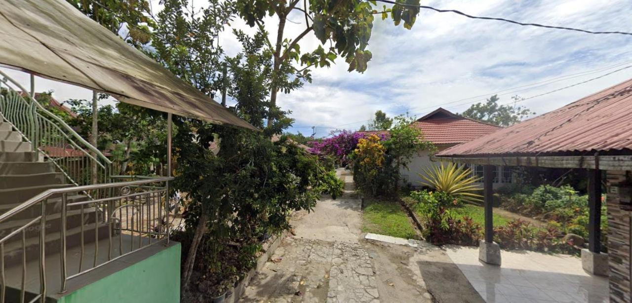 Gabelo Guest House Bukittinggi Esterno foto