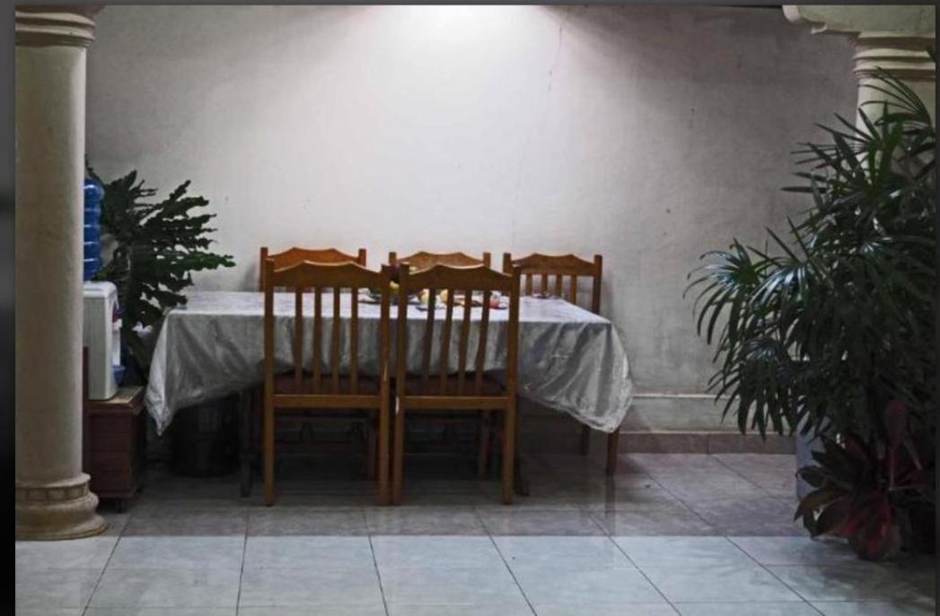 Gabelo Guest House Bukittinggi Esterno foto