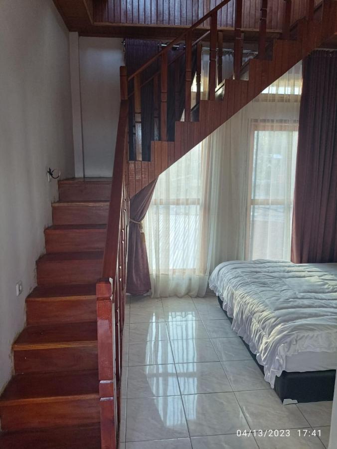 Gabelo Guest House Bukittinggi Esterno foto