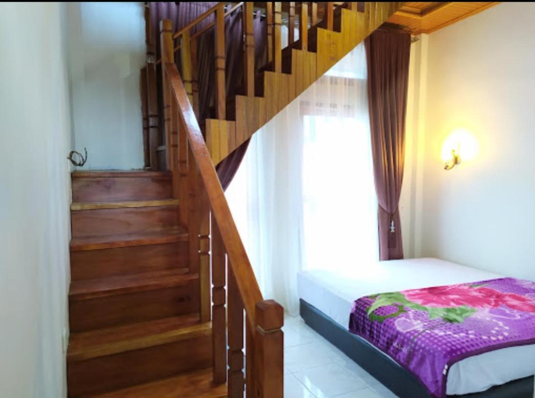 Gabelo Guest House Bukittinggi Esterno foto