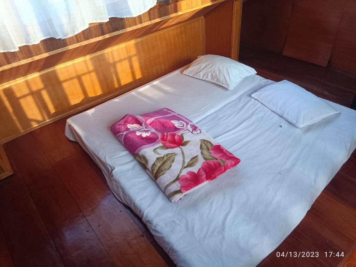 Gabelo Guest House Bukittinggi Esterno foto