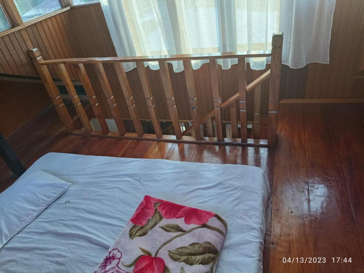 Gabelo Guest House Bukittinggi Esterno foto